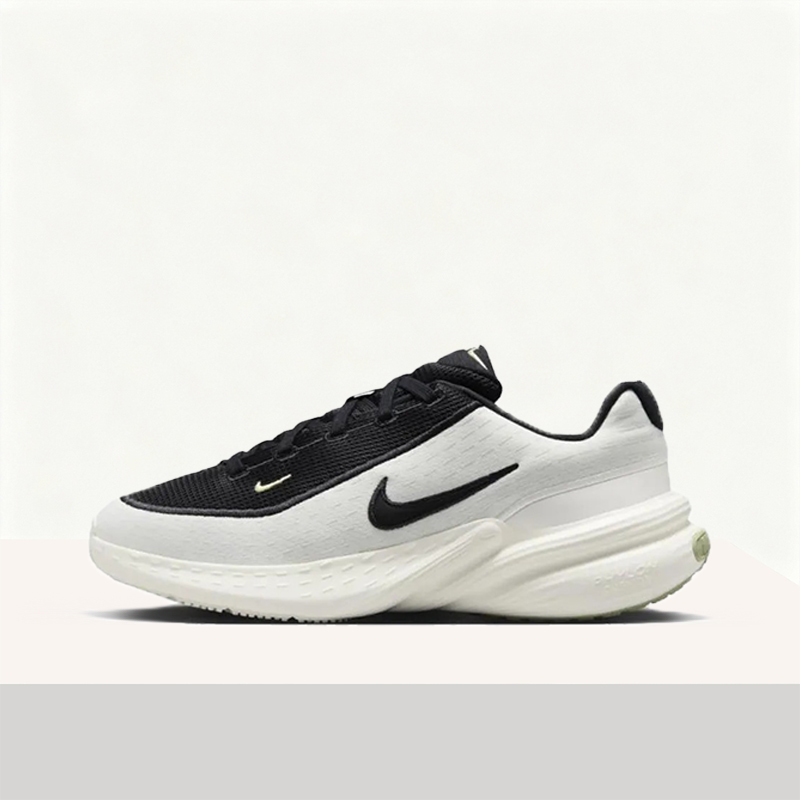 Women Shoes Running Nike - ไนกี้ อัพลิฟท์ เอสซีรองเท้าวิ่งลำลองทรงเตี้ยที่ทันสมัย ​​สวมใส่สบาย และระบายอากาศได้ดีสำหรับผู้หญิง สีดำและสีขาว