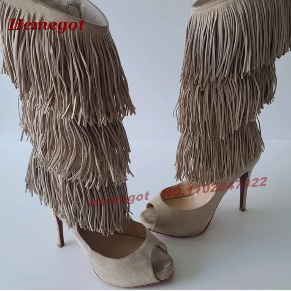 Knee High Boots Women - รองเท้าบูทส้นสูงแบบเปิดนิ้วเท้าพร้อมพู่ห้อยหลายชั้น พื้นรองเท้าส้นเข็มหนังกลับ รองเท้าส้นสูงแบบกลาดิเอเตอร์ยาวถึงเข่า พร้อมซิปด้านข้าง รองเท้าลำลอง