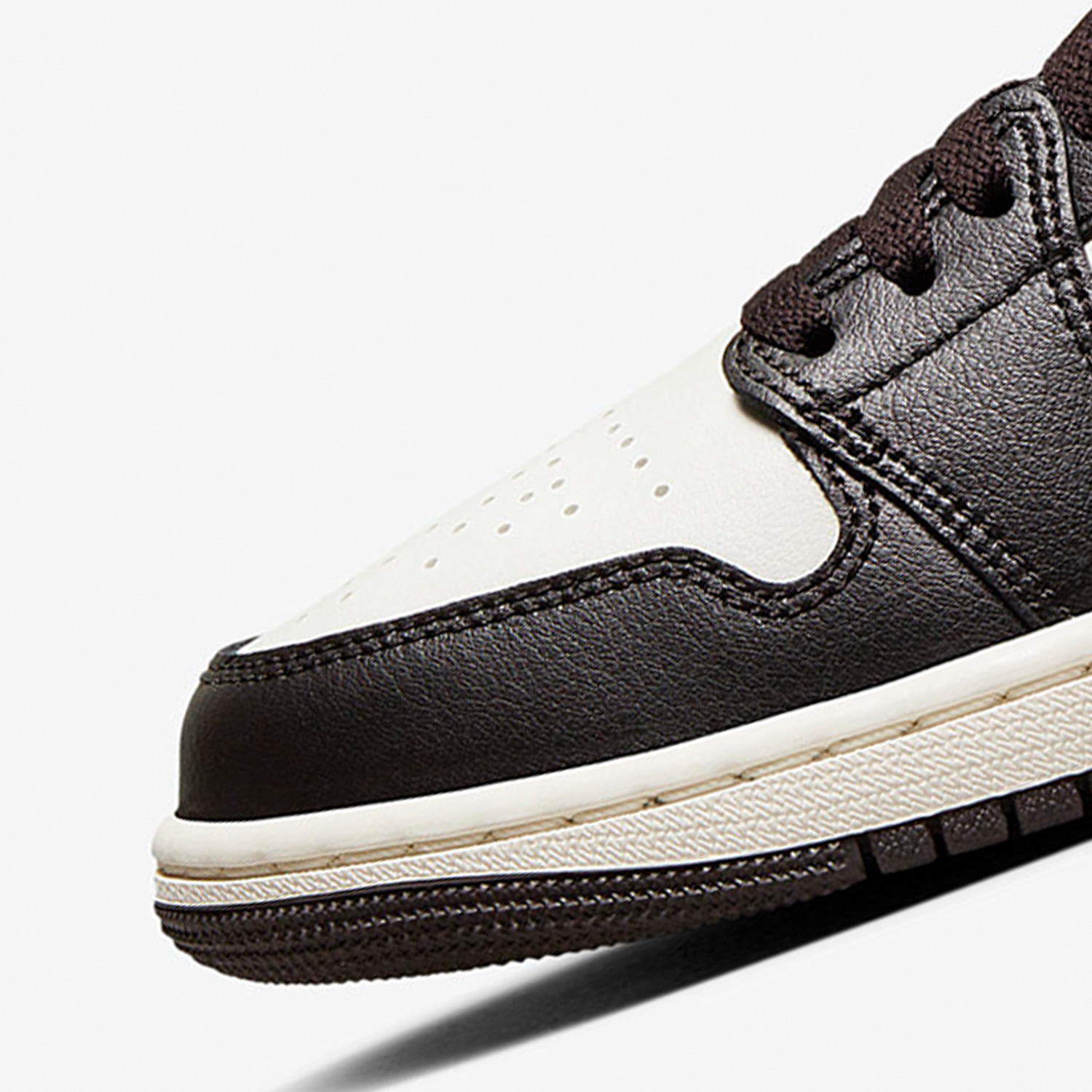 รองเท้าบาสเกตบอล Nike รุ่น JOR - Women'S Shoes Nike Jordan บทวิจารณ์และราคา